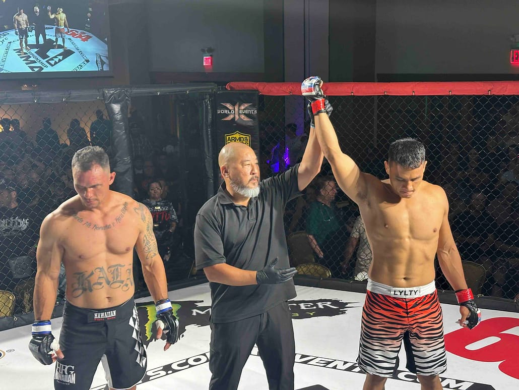 Kalama Chung defeats Kalani Lingo