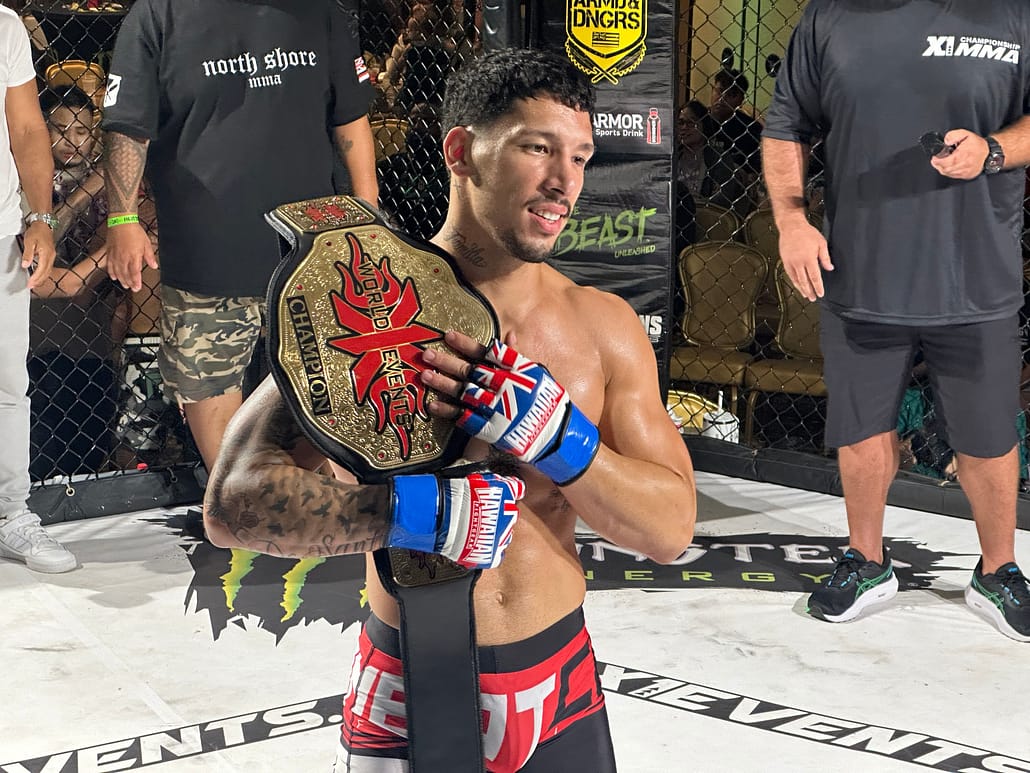 Kaena de Santos X1 Champion