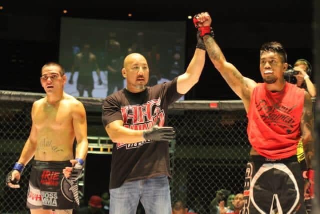 Isaac Hopps defeated Daniel Friend via Unanimous Decision